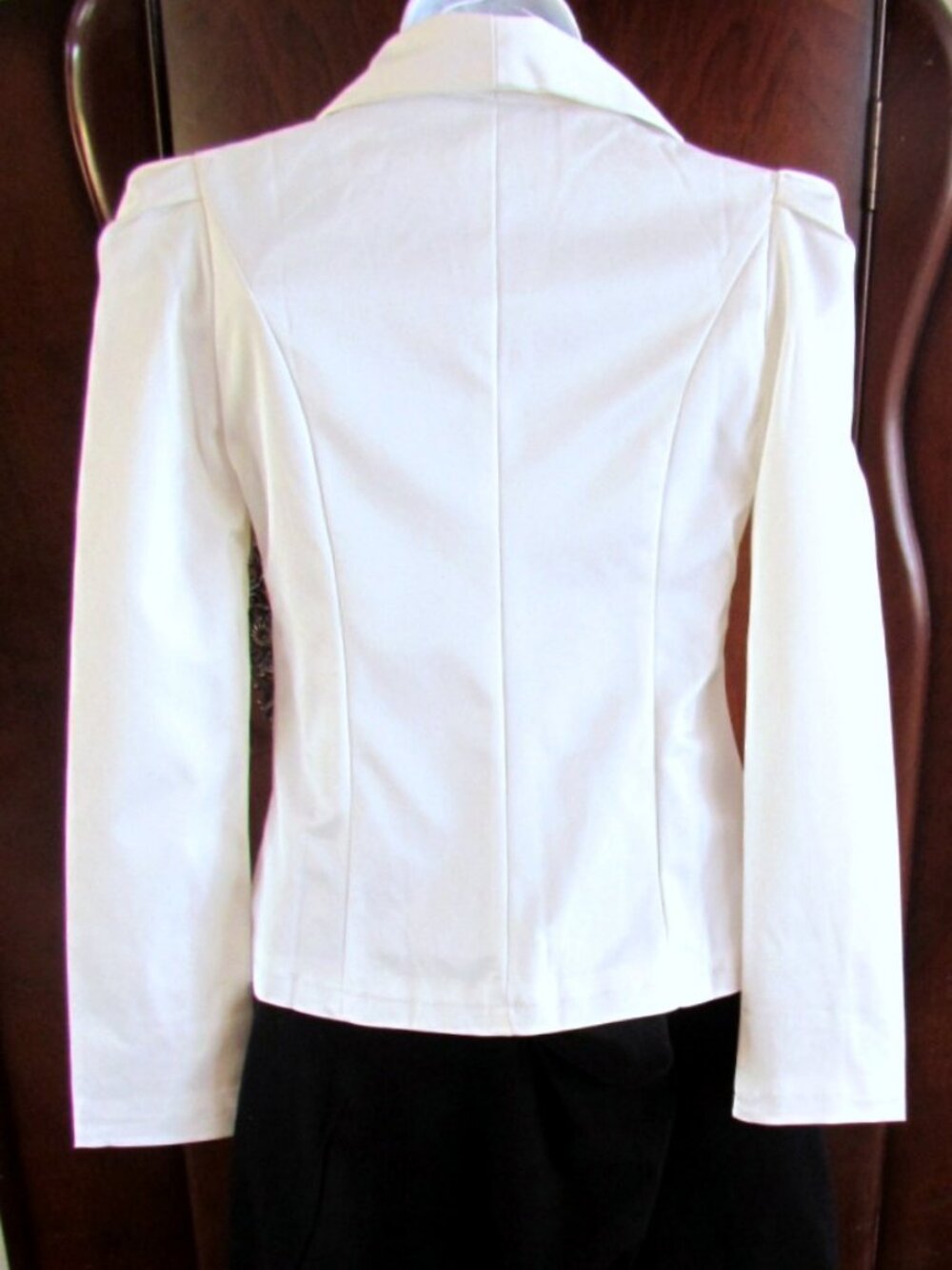 WHITE BLAZER, S, DRESSY LINED JACKET, BEAUTIFUL DESIGN by CHUN MEI NA, NWT - Picture 4 of 7